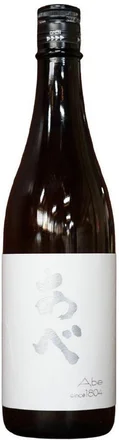 Abe Junmai Ginjo bottle